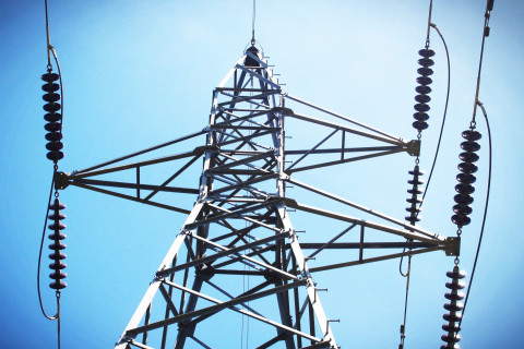 When Electricity  Doesn't Create Growth Alone